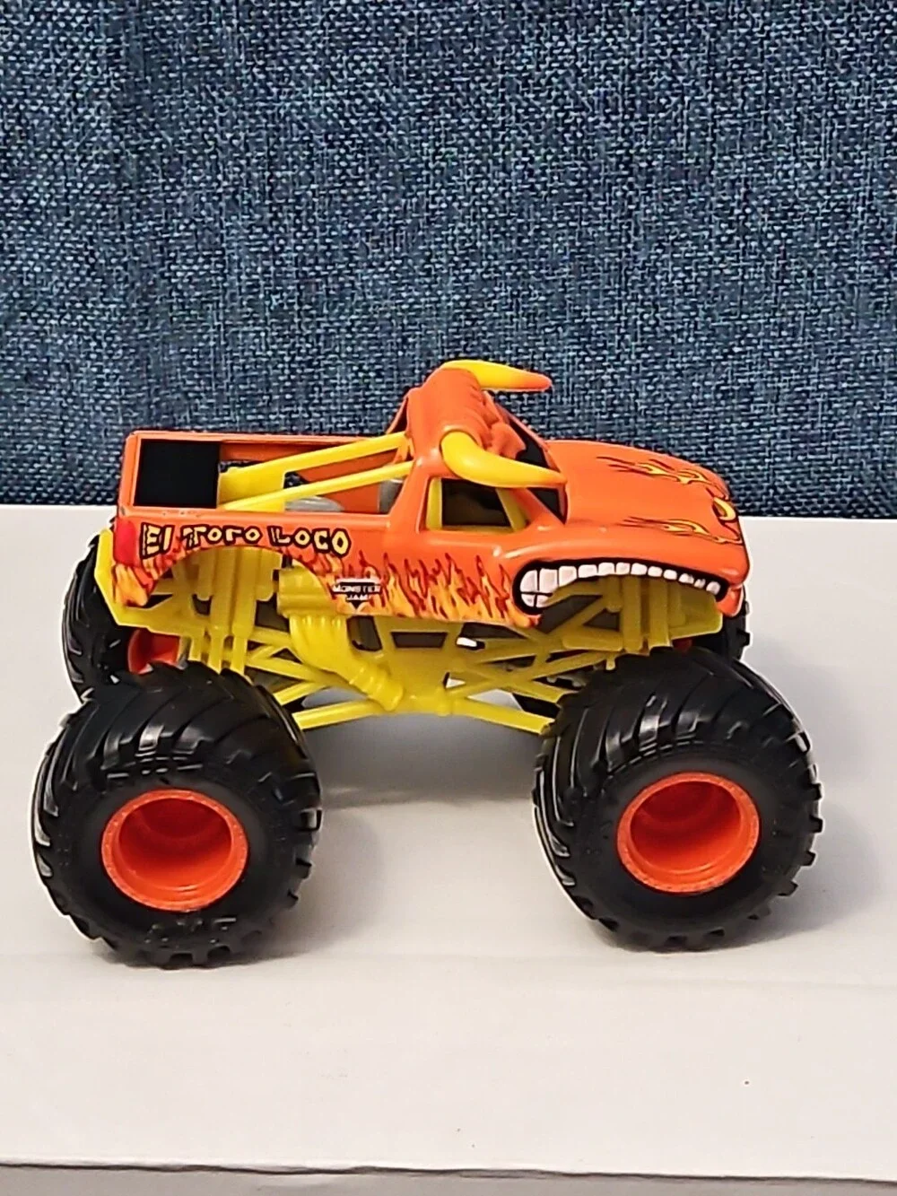 Hot Wheels El Toro Loco Monster Truck | Orange Crazy Bull | 1:64 Scale